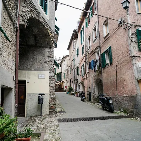 L'Appartamentino Di Goku Isolabona Exterior photo